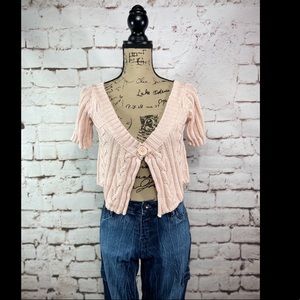 Cropped cardigan with cable braided knit